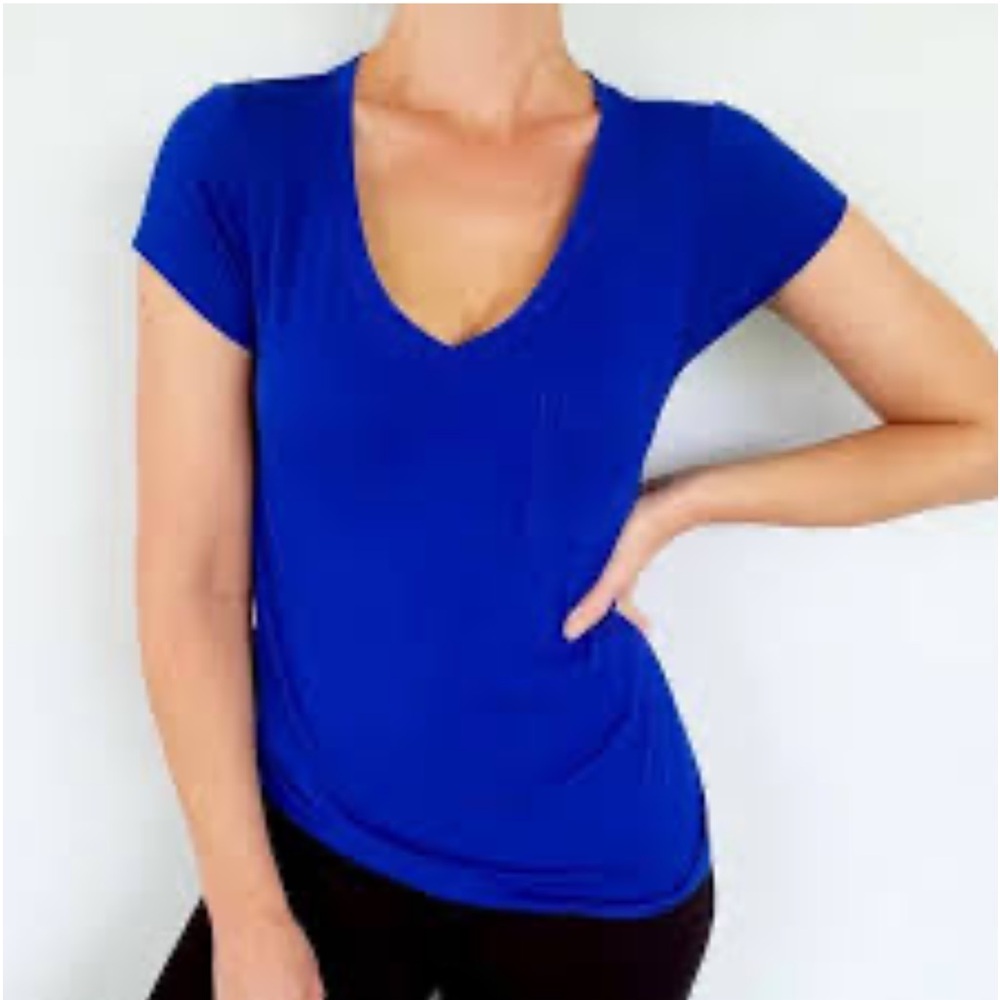Cable & Gauge Royal Blue V-Neck Stretch. Short Sleeve Top. Size S (439)